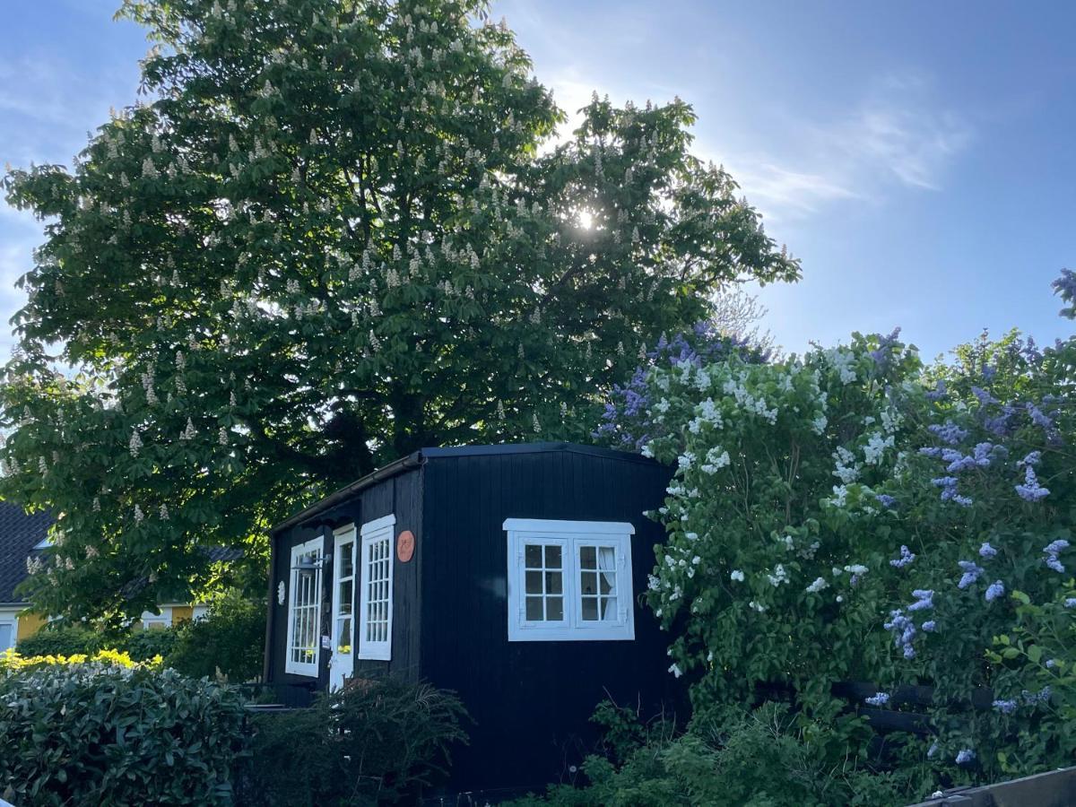 Vaerelser I Historisk Hus Med Sjael Og Atmosfaere Helsinge Dış mekan fotoğraf